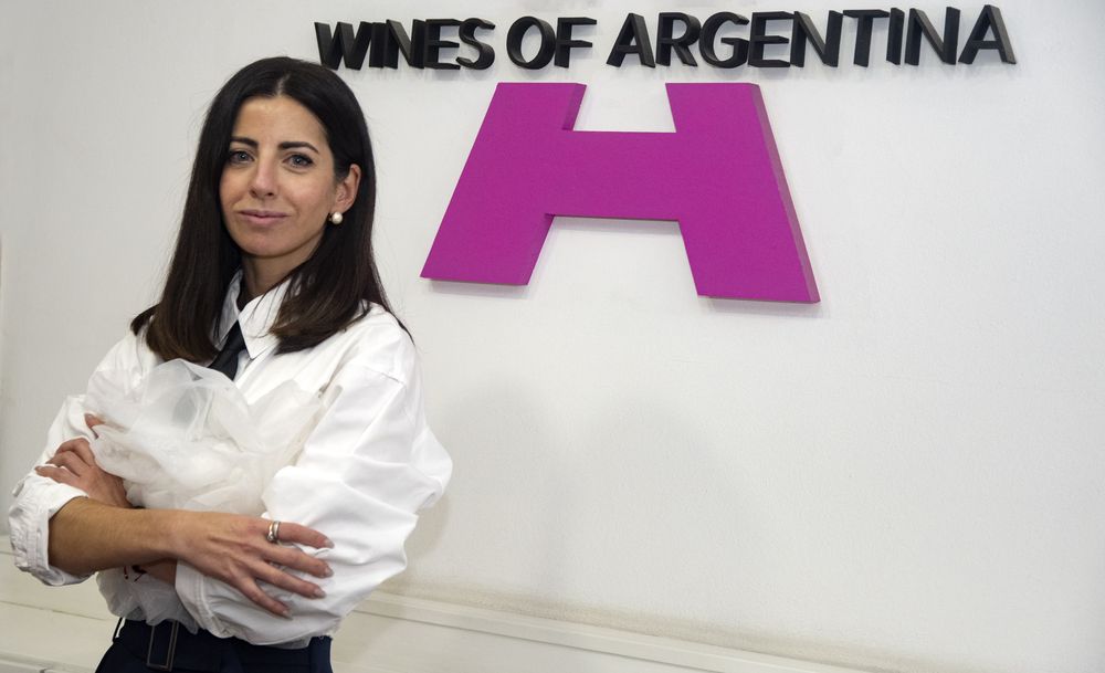 La embajadora de Wines of Argentina es también una apasionada de la música y la poesía. La embajadora de Wines of Argentina es también una apasionada de la música y la poesía.