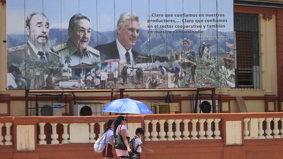 Cuba enfrenta presiones de Estados Unidos