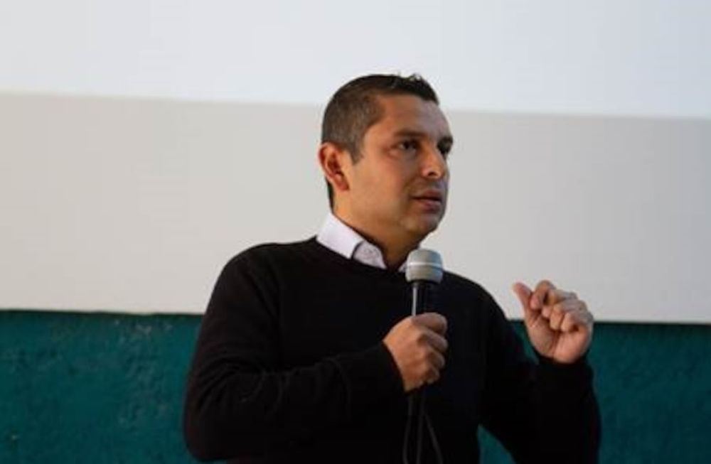 Víctor da Vila, el precandidato que busca reposicionar a la izquierda