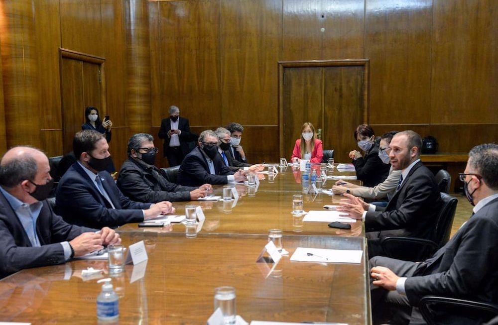 El ministro de Economía Martín Guzmán anunció que habrá beneficios impositivos para quienes declaren poseer moneda extranjera y la destinen a levantar viviendas. / Gentileza