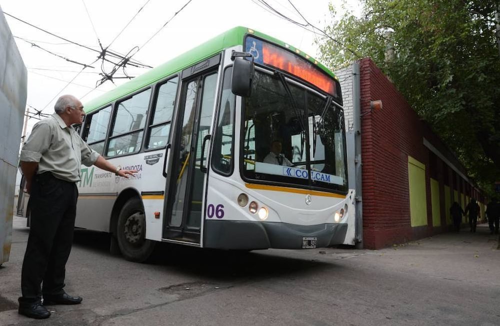 Servicios Públicos garantizó el servicio en los recorridos de las unidades de la STM pese a que algunos choferes se plegarán a la huelga. | Foto: Los Andes