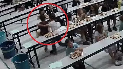 Los Andes | Un niño salvó a su compañero de clase que se estaba ahogando con una uva.