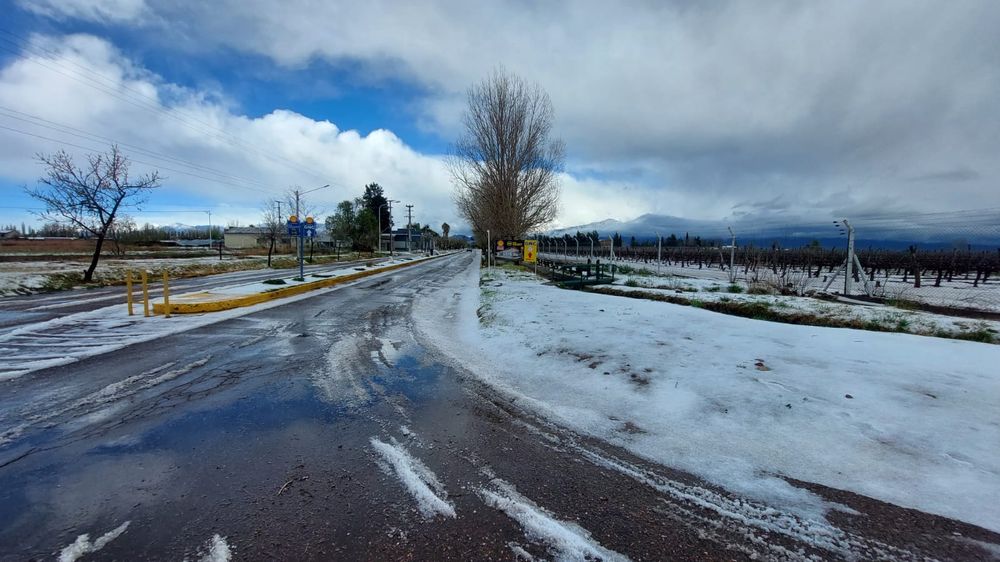 San Carlos: las rutas y caminos se encuentran transitables pero se recomienza manejar con precaución.