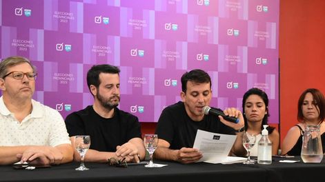 Los Andes | La UCR y varios partidos firmaron el acta para formalizar la alianza de cara a las elecciones sin el Pro ni la Coalición Cívica. Foto: Mariana Villa / Los Andes
