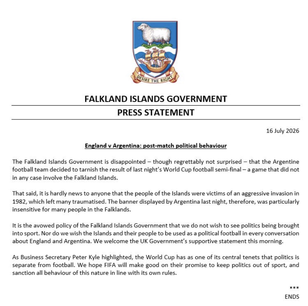 Comunicado oficial: la administración de las Islas Malvinas le pidió a la FIFA que sancione a la Selección Argentina por exhibir una bandera con la leyenda 