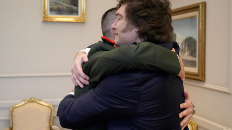 El Presidente Javier Milei recibió en Casa Rosada al gendarme Nahuel Gallo, quien permaneció 448 días privado de su libertad en Venezuela.