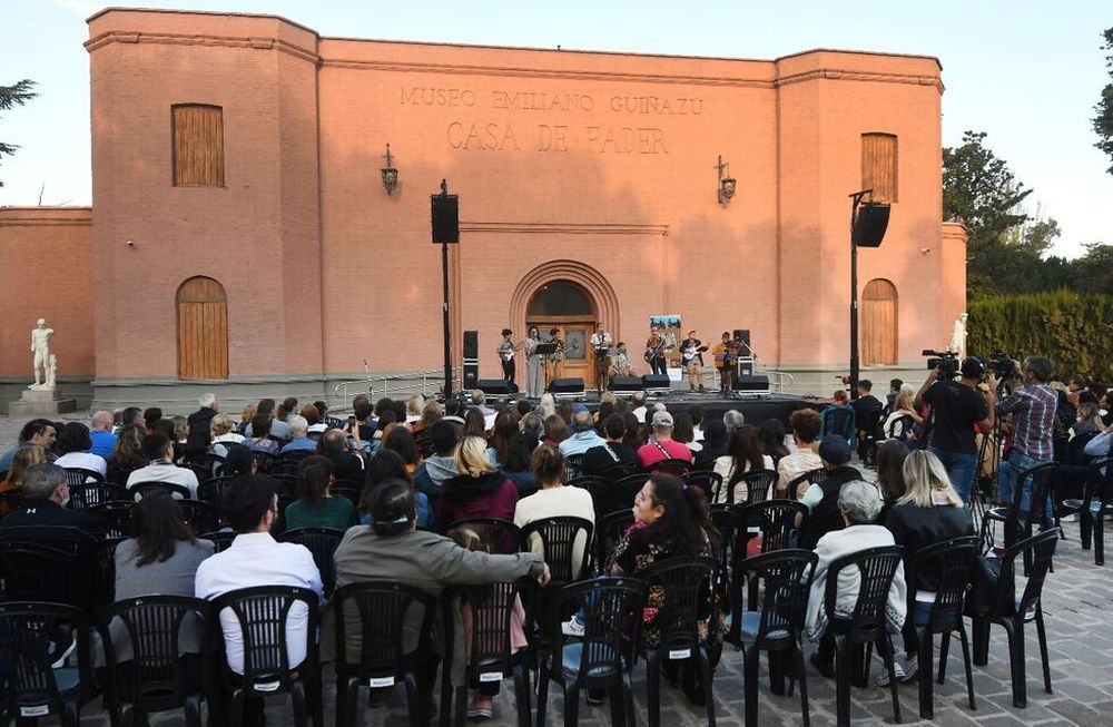 El grupo La Taylor Méndez agregó un género musical diferente al festival, con un show en el Museo Fader. Este encuentro de música clásica es uno de los atractivos de Semana Santa.