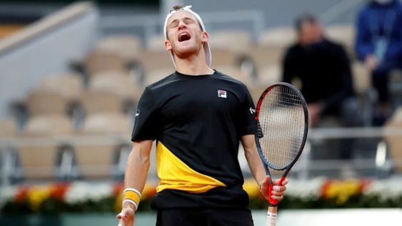 La fustración del Peque Schwartzman en pleno partido, cuando le pidió a Chela, que no le dijera más: Vamos. / Gentileza.