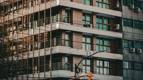 El termómetro del crédito hipotecario empieza a moverse. Leves bajas en las tasas UVA reavivan el interés.