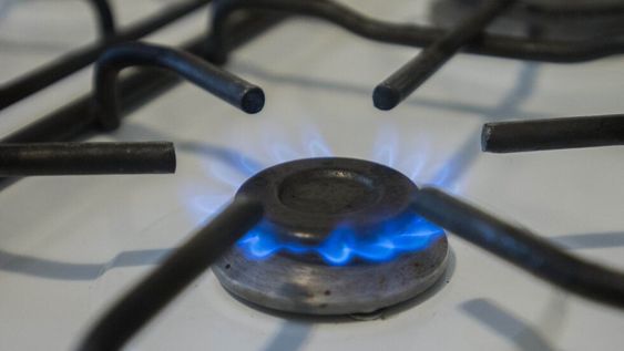 Estiman que el ahorro promedio de la factura de gas será de $ 5.327 o $ 9.763 de anuales. Foto: Ignacio Blanco / Los Andes