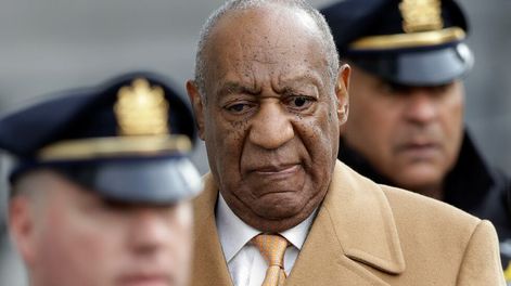 Una exsupermodelo denunció que el actor Bill Cosby la violó tras darle una pastilla azul