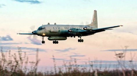 Siria derribó un avión ruso y Moscú acusa a Israel