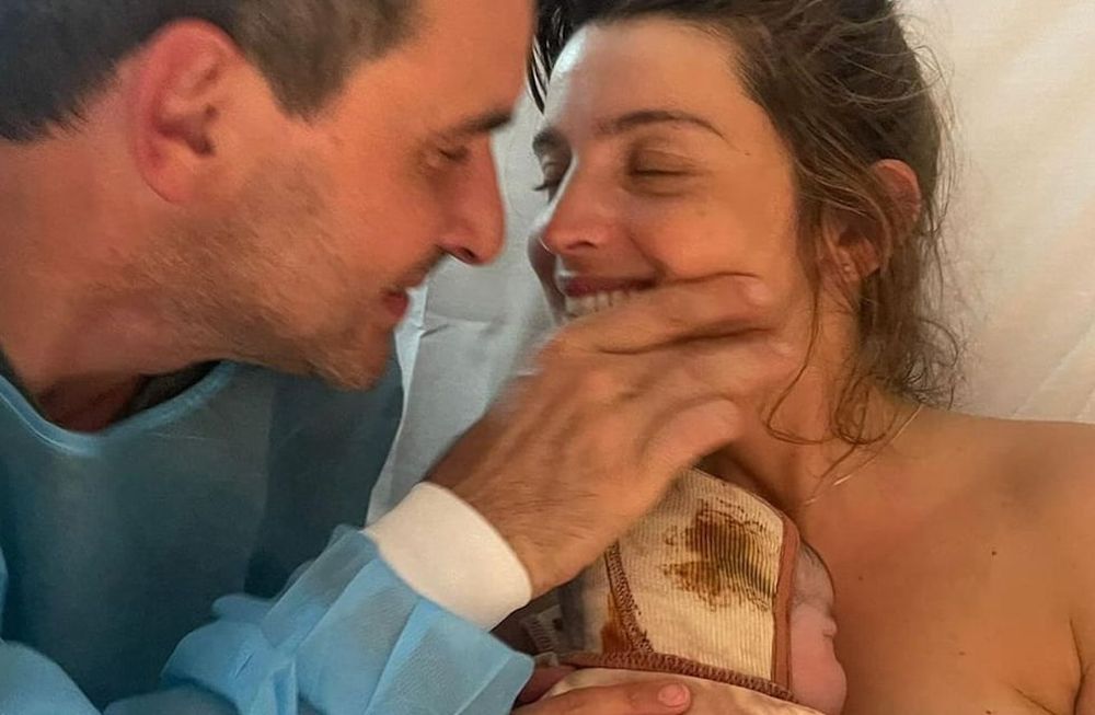 Nació Bee, la hija de Calu Rivero y Aito de la Rúa.