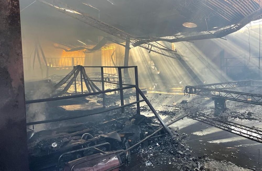 Un incendio en el boliche de Godoy Cruz consumió todo el local. Gentileza