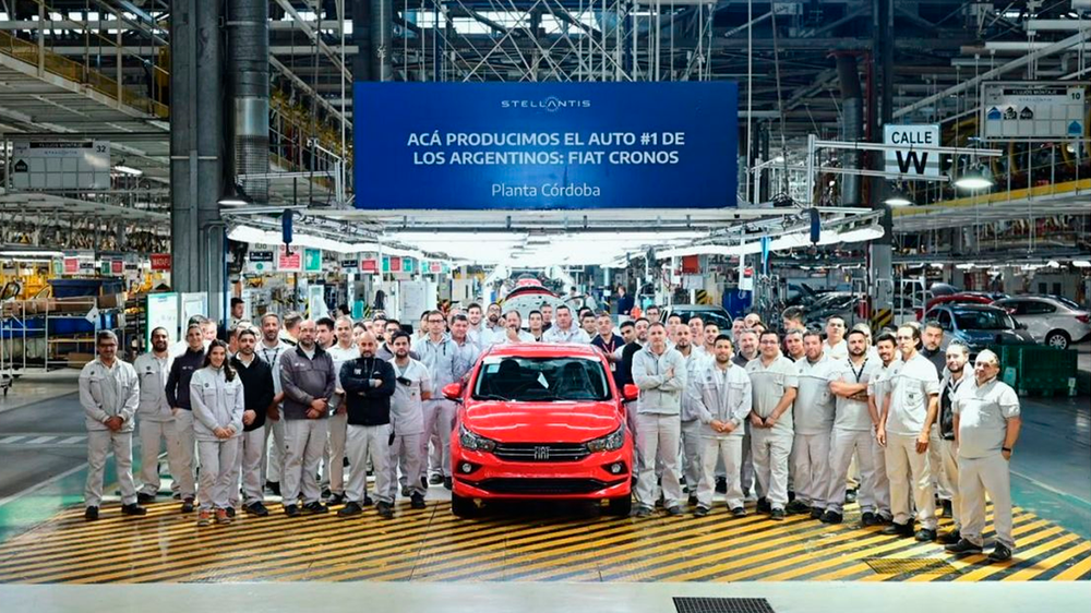 Stellantis en la producción del Fiat Cronos en su planta de Córdoba.