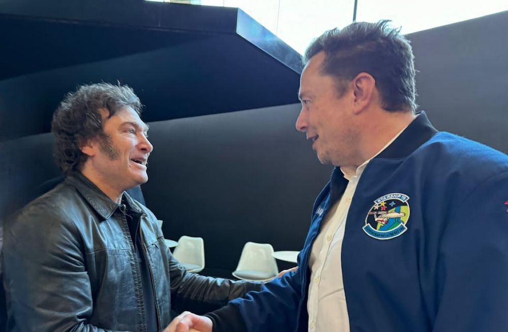 El presidente Javier Milei y Elon Musk mantuvieron un encuentro en la planta que el empresario posee en Texas, de la firma Tesla.