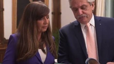 Gabriela Cerruti y Alberto  Fernández.