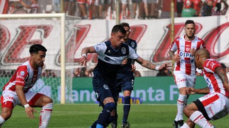 Unión cortó el envión anímico y futbolístico de Gimnasia (LP)