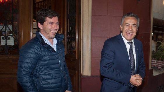 Alfredo Cornejo y Andrés Lombardi, el único que en el radicalismo nacional votó en contra de la suspensión de los radicales que apoyaron el veto de Milei.