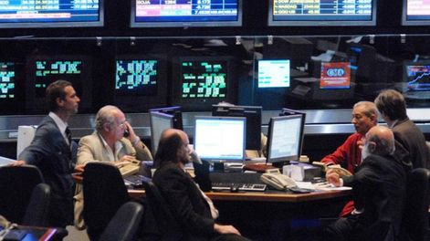 Vuelan las acciones y los bonos argentinos tras aprobarse la Ley Bases (Imagen ilustrativa)