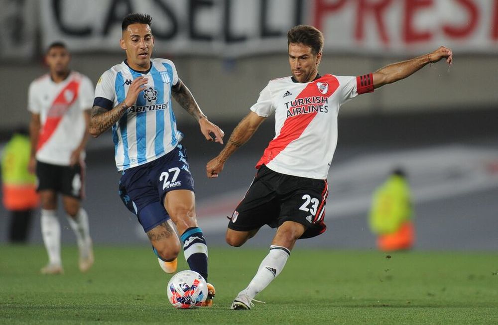 River y Racing se enfrentaron por un partido correspondiente a la fecha 22 de la Liga Profesional en el Monumentald e Núñez. Foto de Clarín.