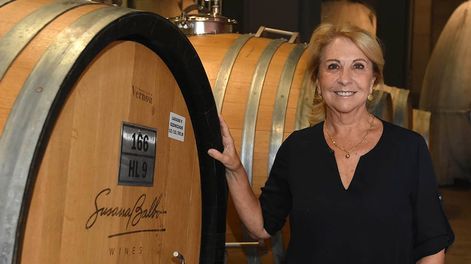 Guarda 14 | Susana Balbo, bodeguera y ex diputada nacional, comparte su trabajo con sus hijos. Foto: Los Andes