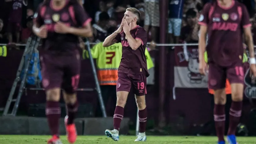RECOPA SUDAMERICANA. Castillo, autor del golazode Lan&uacute;s para derrotar por 1-0 a Flamengo.&nbsp;