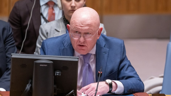 El embajador de Rusia, Vassily Nebenzia.