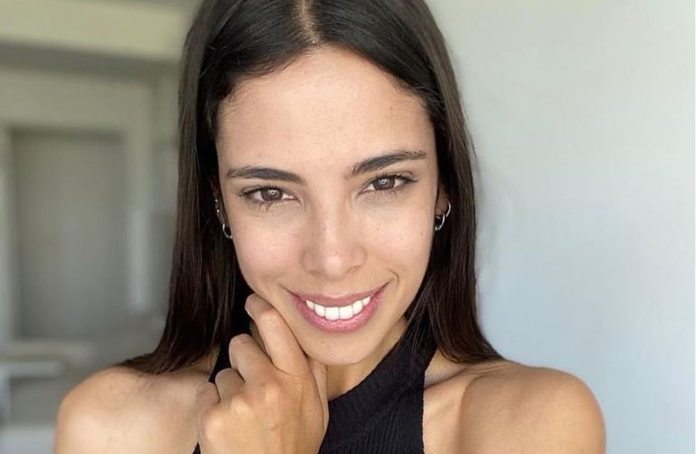 Maypi Delgado está en “el paraíso” y lo muestra con una pose