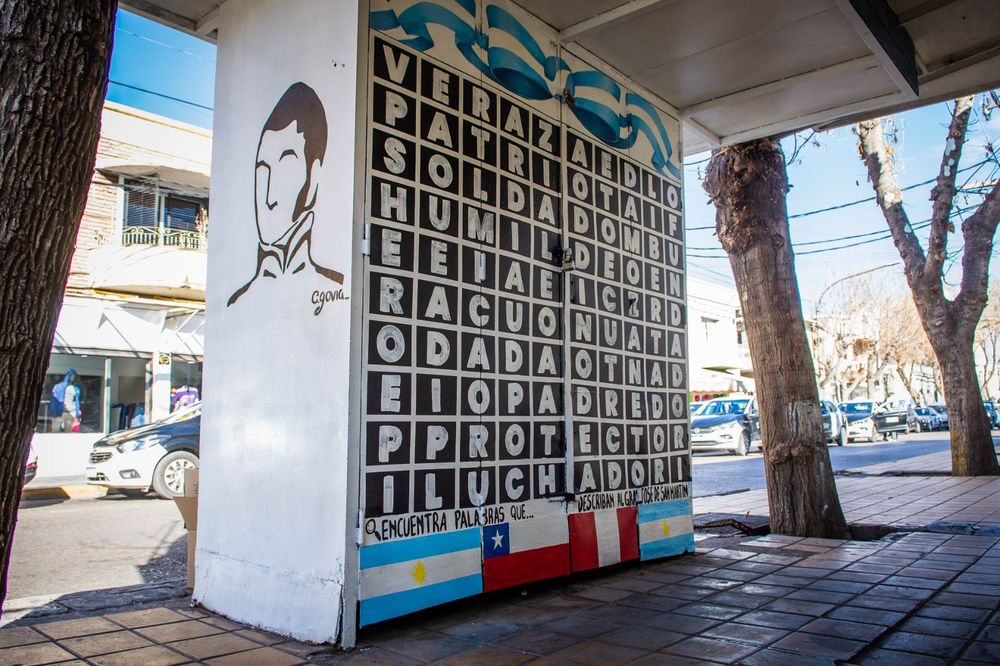De puestos de diarios y revistas a murales del Libertador, en la ciudad de San Martín