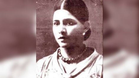 La primera legisladora - Por Roberto Azaretto