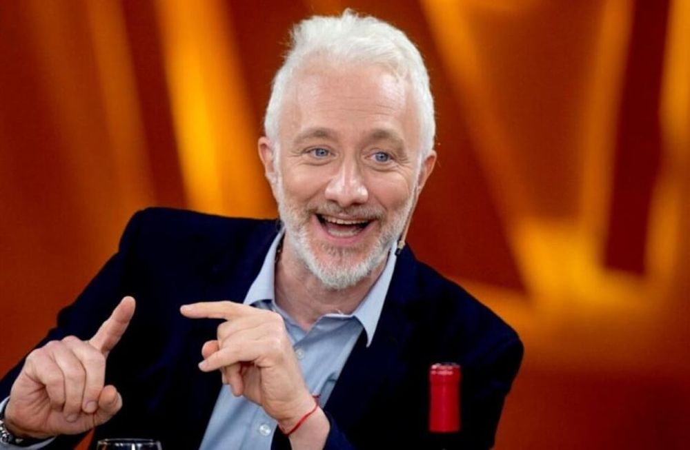 Así lucía Andy Kusnetzoff cuando arrancó con su carrera en los medios