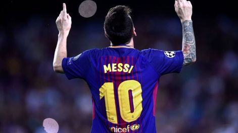 Messi cumple 10 años vistiendo la 10 en Barcelona