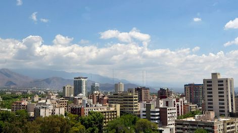 Algo nublado y descenso de la temperatura en Mendoza. Foto: Orlando Pelichotti