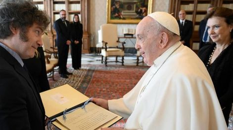 Milei viajará a Roma para estar en el funeral de Francisco.