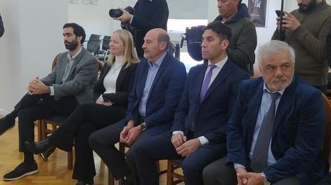 Política en off. Hebe Casado y Facundo Correa Llano participaron del mismo acto oficial pero ni se miraron. En el medio, el ministro de la Producción, Rodolfo Vargas Arizu.