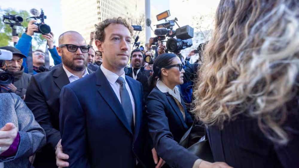 Mark Zuckerberg, CEO de Meta, a su llegada al juicio en Los Ángeles el 18 de febrero de 2026.
