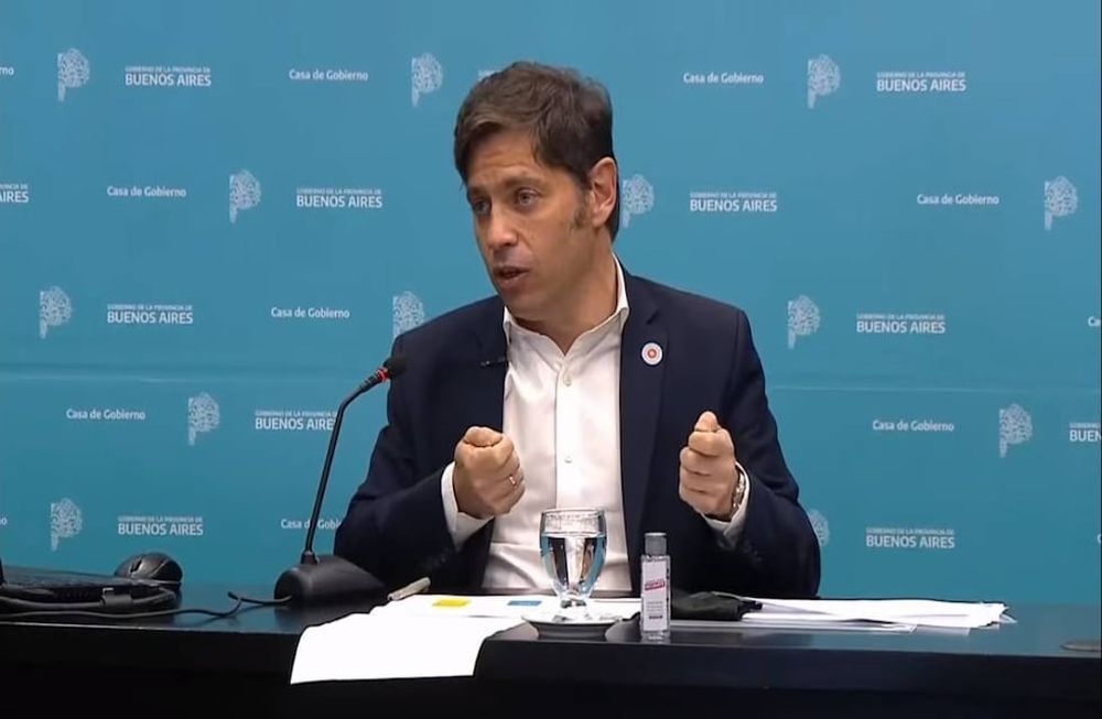 El gobernador bonaerense, Axel Kicillof, y el ministro de Hacienda y Finanzas, Pablo López, explicaron los detalles del canje de deuda de la provincia.