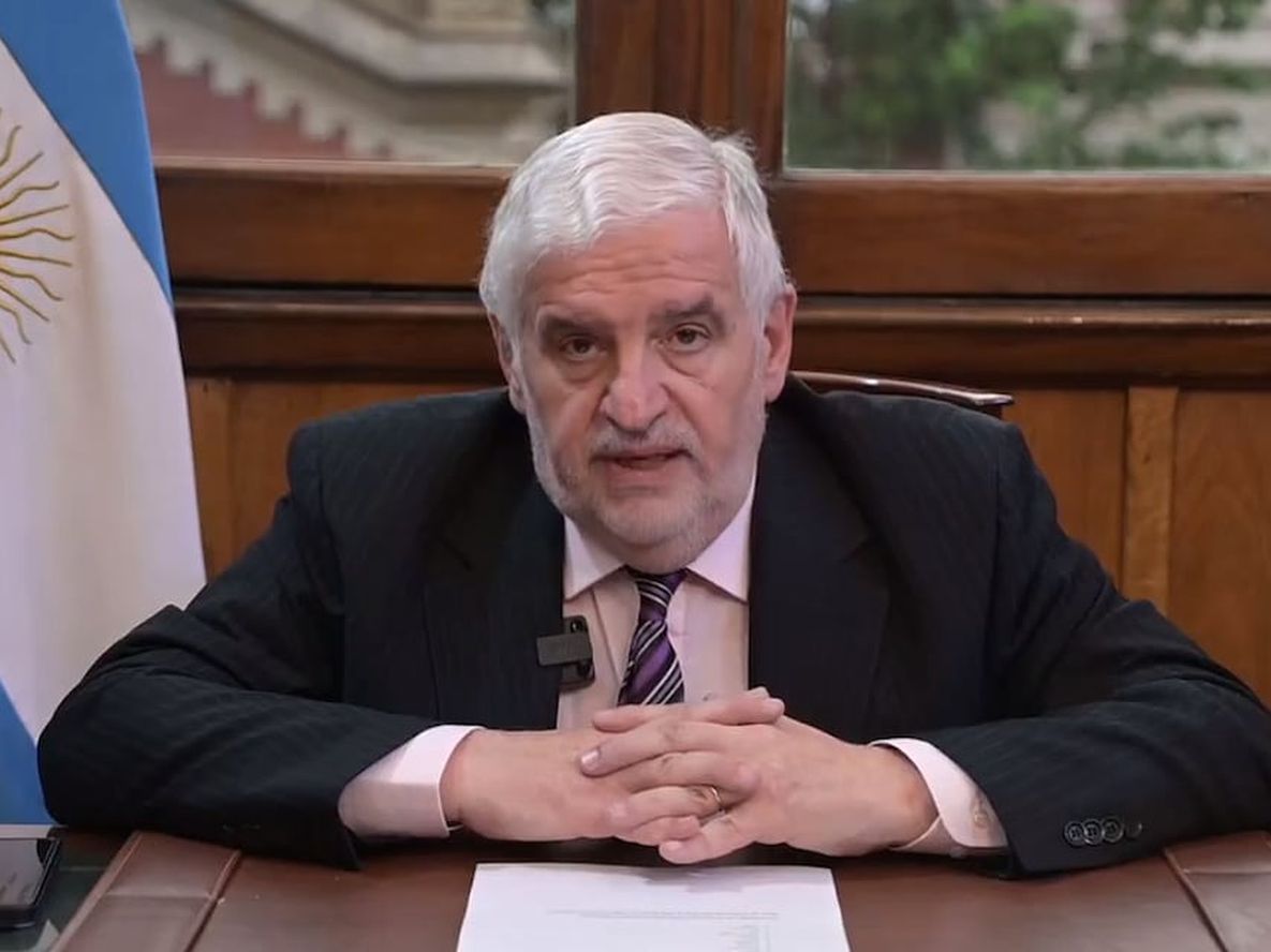 Se fue el secretario de Agricultura, Fernando Vilella (La Voz)