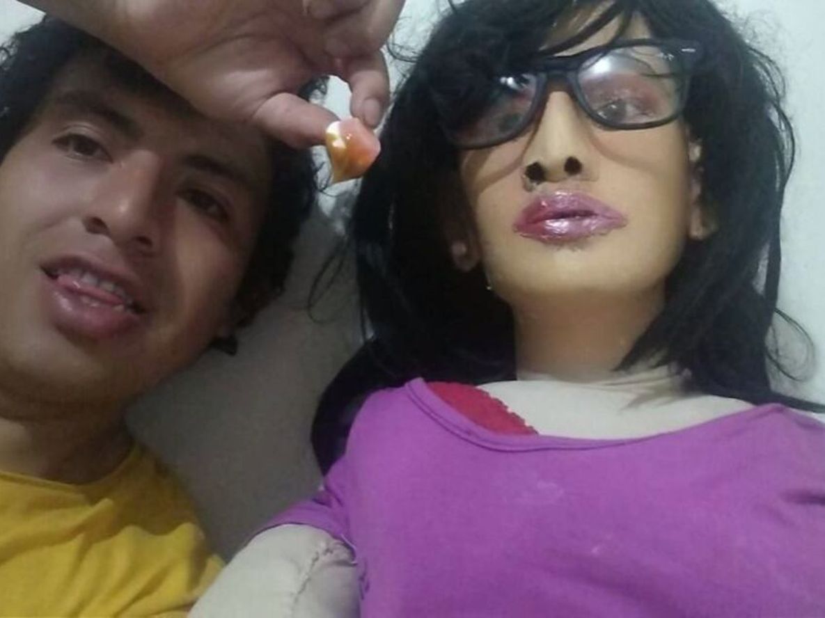 El usuario de TikTok tiene una familia con una muñeca de trapo.