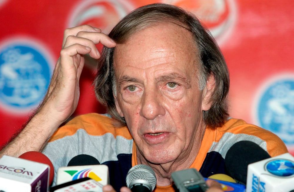 Menotti: Me sorprende que Guillermo Barros Schelotto no sea candidato para la Selección