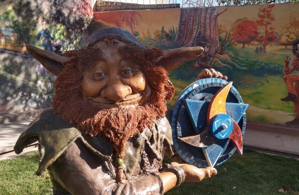 La Ciudad invita a realizar una experiencia de realidad aumentada en la plazoleta Caseros