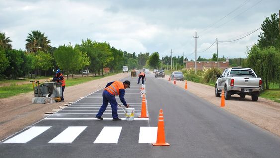 Nuevas inversiones en la red de caminos del sur provincial