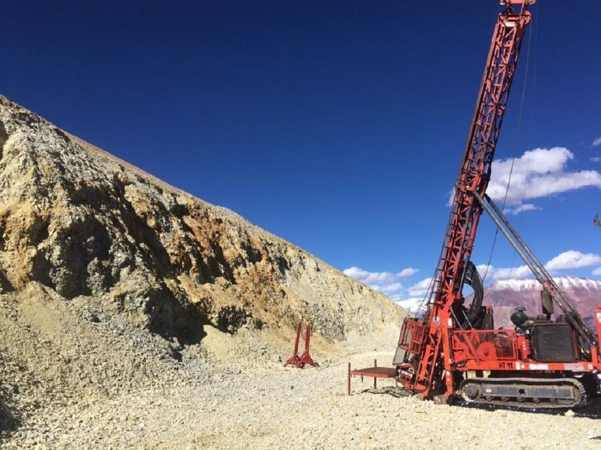 La minera AbraSilver anunció un nuevo descubrimiento de cobre en San Juan