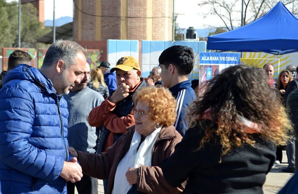 Maipú ya empezó a instalar alarmas vecinales