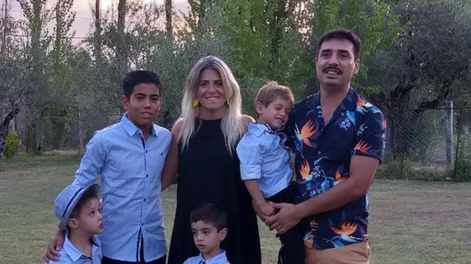 Marina y Matías junto a sus hijos cuentan su historia de amor en el día de San Valentín / Gentileza