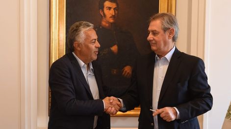 El gobernador Alfredo Cornejo y el intendente de San Rafael, Omar Félix, disputan electoralmente el próximo domingo en San Rafael.