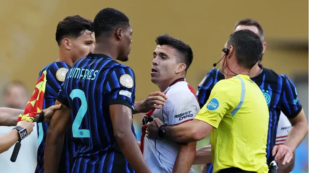 COPPA DEL MONDO PER CLUB. Nonostante gli scontri con Denzel Dumfries, Huevo Acuña è stato il miglior giocatore della squadra del Millonario.