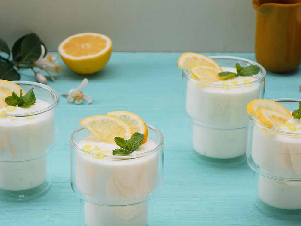 Este postre de lim&oacute;n es de las recetas ideales para hacer de manera f&aacute;cil, rica y r&aacute;pido.