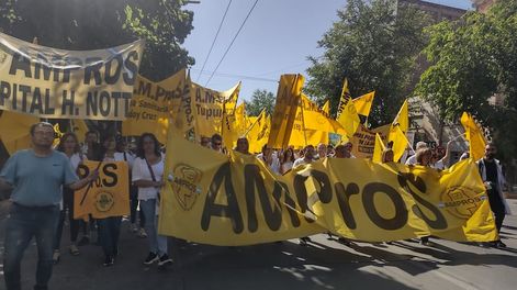 La movilización de Ampros comenzó en el Nudo Vial de Zapata Costanera.